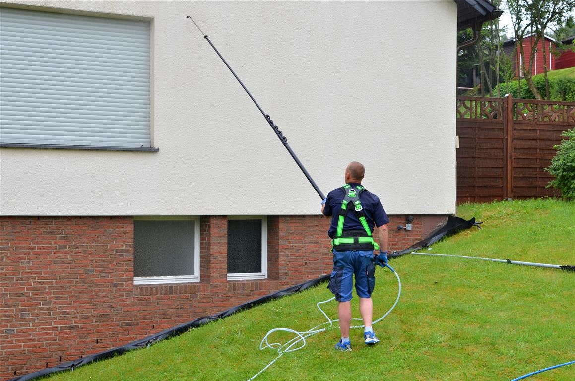 Fassadenreinigung in Köln - Schritt 4 - abspülen